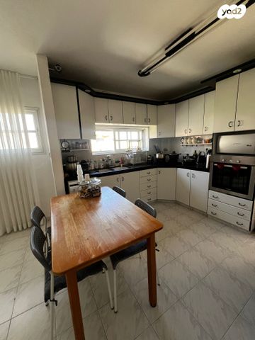 דירה, הרצל 27, מרכז העיר, קרית שמונה