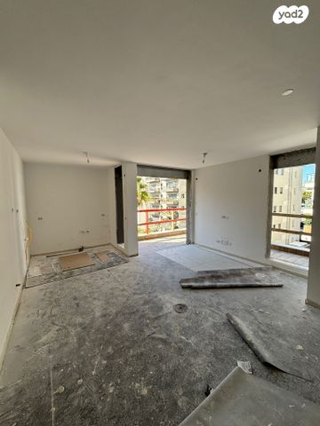 דירה, גולומב, ארלוזורוב, גבעתיים