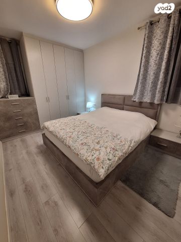 דירה, מנדלי מוכר ספרים, לב העיר, בת ים