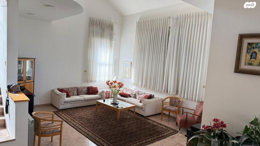 בית פרטי/ קוטג', האתרוג, קרית יערים, גבעת זאב