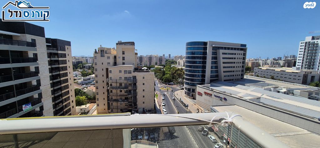 גג/ פנטהאוז, דרך לוי אשכול 70, קיראון, קרית אונו