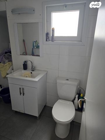 דירה, מקס נורדאו, בת ים