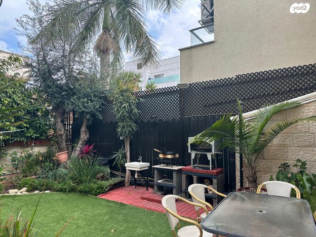 בית פרטי/ קוטג', ארלוזורוב 103, מרכז, קרית עבודה, חולון