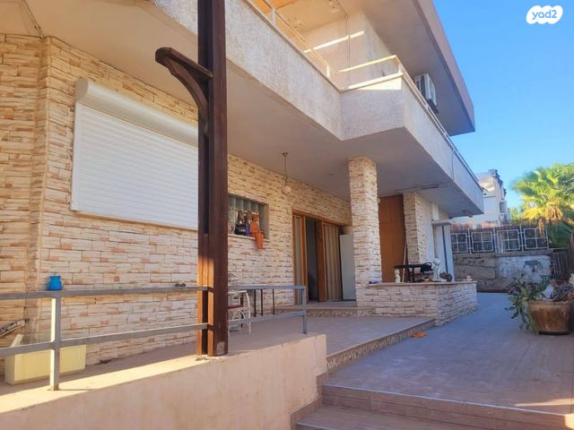 דו משפחתי, אילת