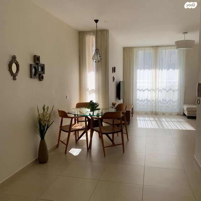 דירה, שמעון בן צבי, שטח 9, גבעתיים