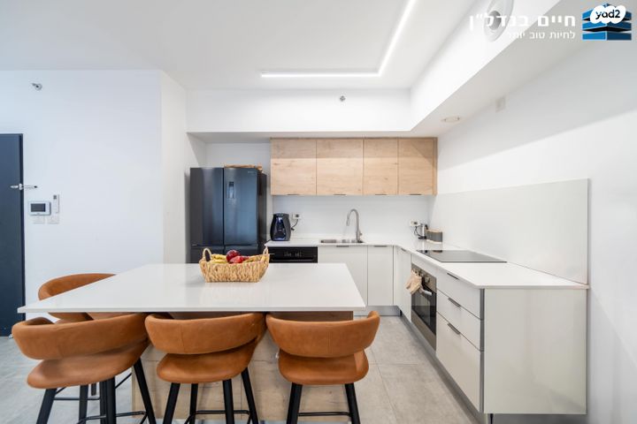 דירה, ש"י עגנון, קרית אונו