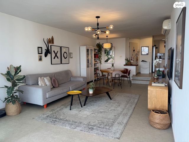 דירה, טרכטנברג, ראשון לציון