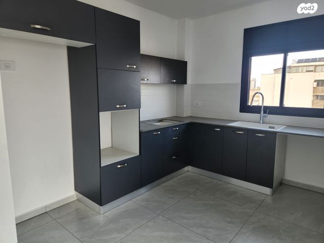 גג/ פנטהאוז, משה מרקוס, לב המושבה / מרכז העיר, פתח תקווה