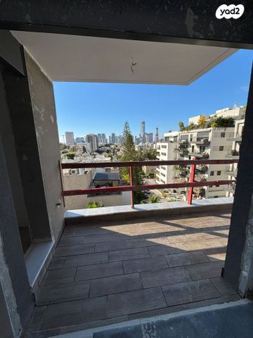 דירה, גולומב, ארלוזורוב, גבעתיים