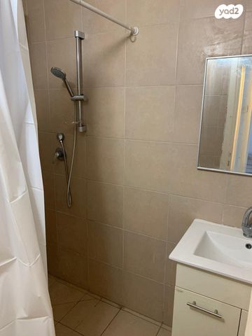 דירה, יוסף 28, הדר מרכז, חיפה