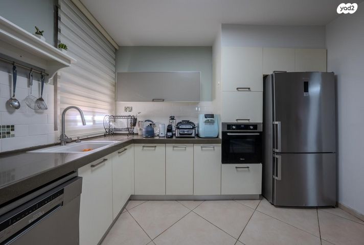 דירה, נחום סנה, רמות הרכס, באר שבע