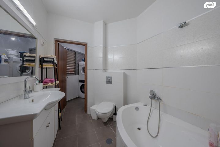 דירה, נחום סנה, רמות הרכס, באר שבע