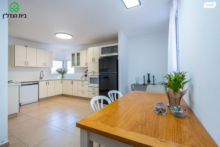 דירה, הרצל 44, מרכז העיר, חדרה