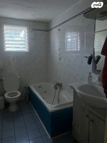 דירה, יוסף, הדר מרכז, חיפה