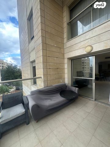 דירה, קרית השרון, נתניה