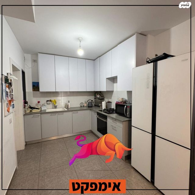 דירת גן, אסתר המלכה, כרמי גת, קרית גת