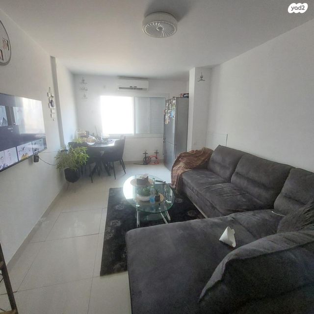 יצחק בן צבי 24