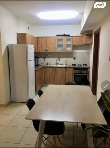 דירה, נתן יונתן, לסטר/רבוצקי, רעננה