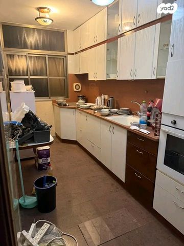 דירה, פתח תקווה, מרכז, קרית עבודה, חולון