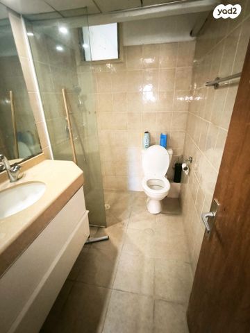 דירה, שדרות בן גוריון 8, בן גוריון, חולון