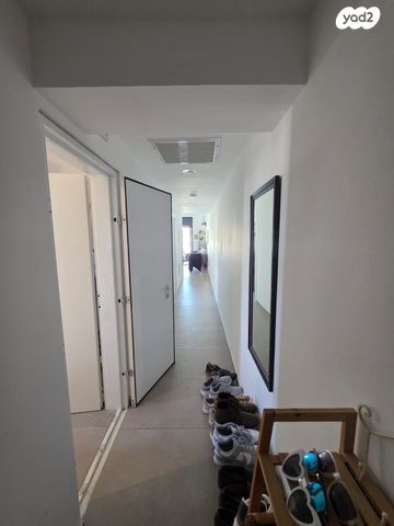 דירה, הרב יצחק ידידיה פרנקל, פלורנטין, תל אביב יפו