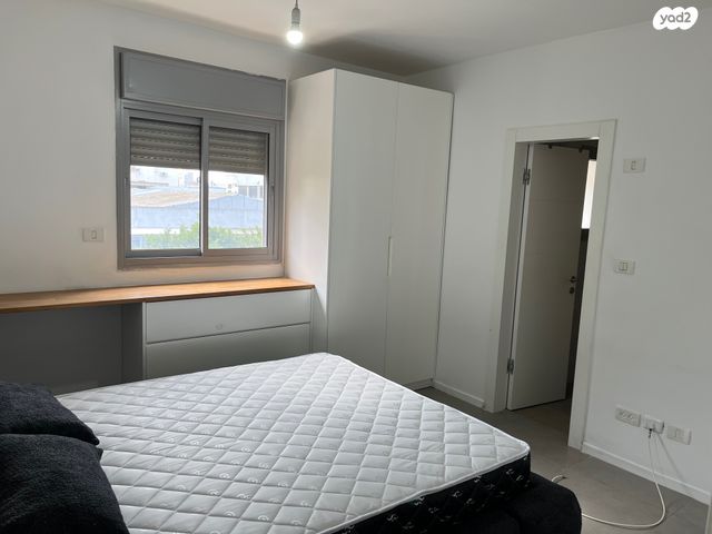 דירה, הרצליה