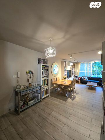 דירה, עקיבא, נווה דוד רמז, רעננה