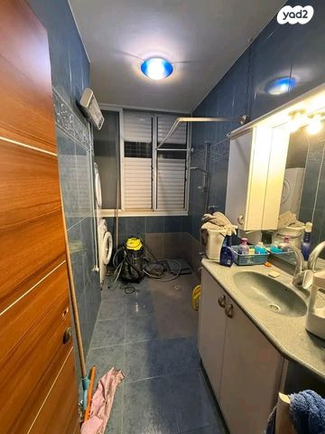 דירה, פתח תקווה, מרכז, קרית עבודה, חולון