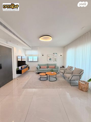 גג/ פנטהאוז, משה שרת, מורשת, מודיעין מכבים רעות