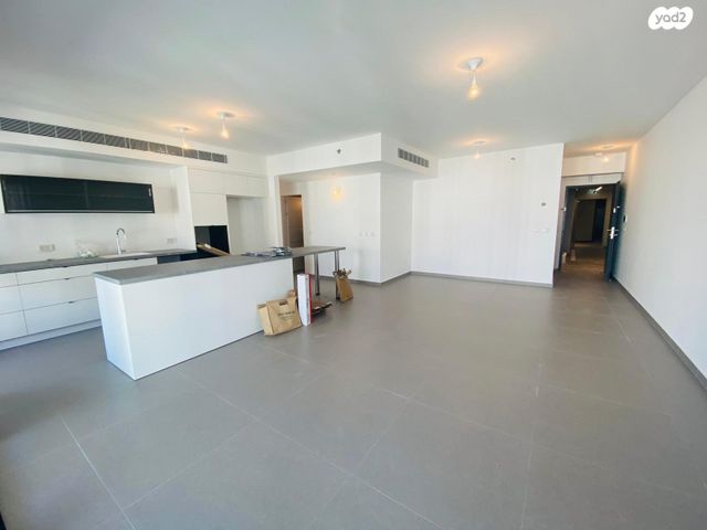 דירה, יונה וולך 7, גרין פארק החדשה, הוד השרון