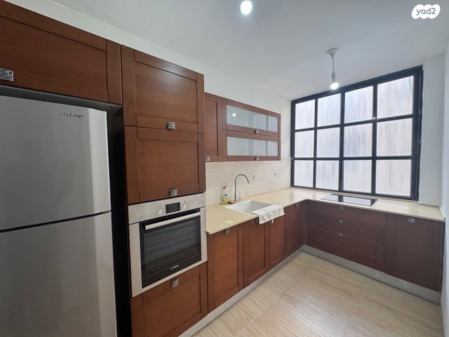 דירה, דרך יבנה, ב' / צפון מערב העיר, רחובות