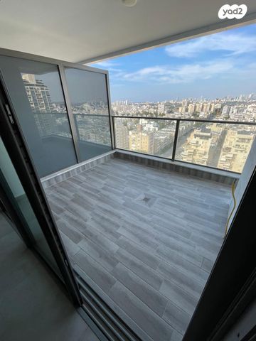 דירה, יעקב פיכמן, ח-501, חולון