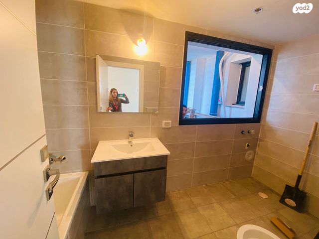 דירה, יונה וולך 7, גרין פארק החדשה, הוד השרון