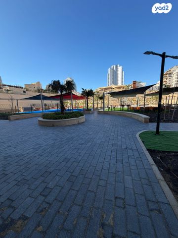 דירה, דר' ישראל בורגנסקי, נוף הטיילת, נתניה