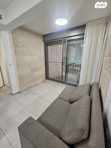 דירה, טשרניחובסקי, גבעת הורדים, רסקו, ירושלים