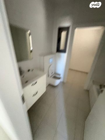 דירה, נחל זיתן, אפיקי הנחל / אופקים החדשה, אופקים