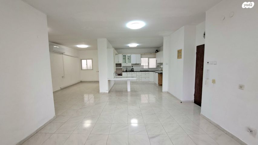 דירה, רמז, מערב ותיק, ראשון לציון