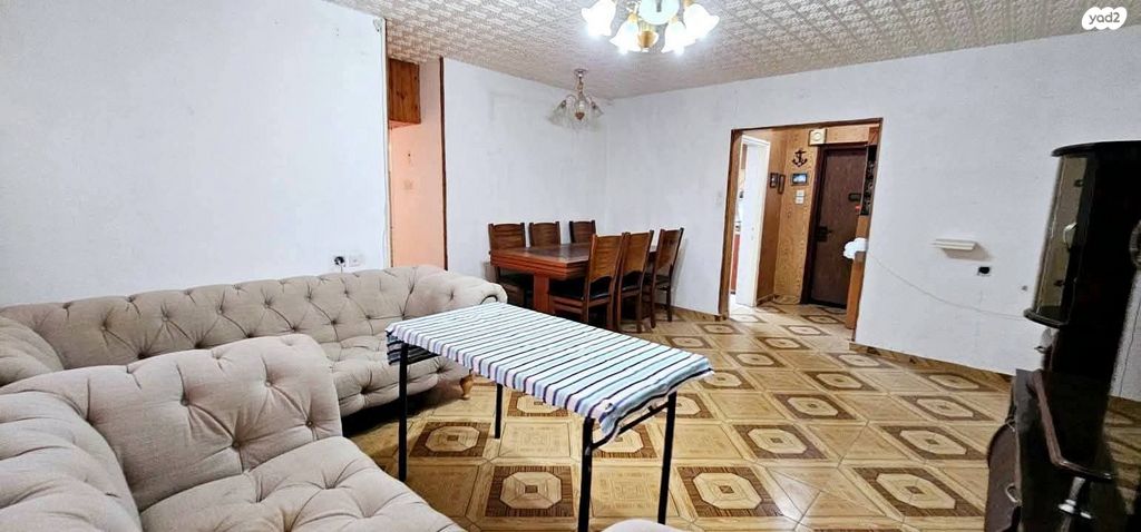 דירה, ניצנים, פנחס ספיר, מגדל העמק