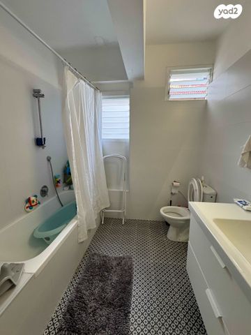 דירה, ריינס, ארלוזורוב, גבעתיים