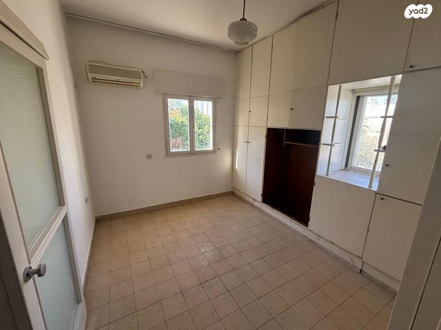 דירה, יצחק שדה, יד אליהו, תל אביב יפו