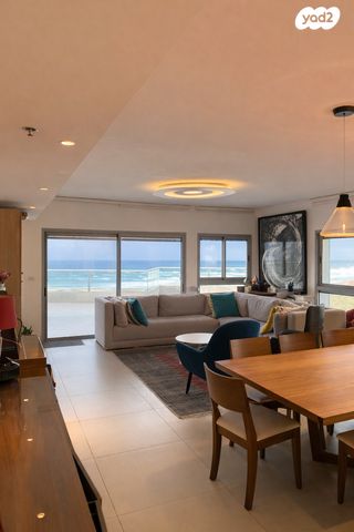 גג/ פנטהאוז, נתן יונתן, עיר ימים, נתניה