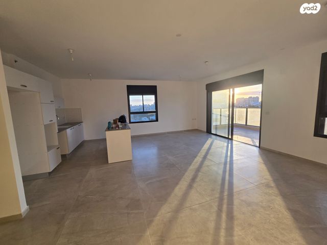 דירה, ד"ר יוסף בורג, כוכב הצפון, נתניה