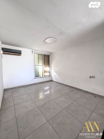 דירה, מרחבים 1330, דימונה