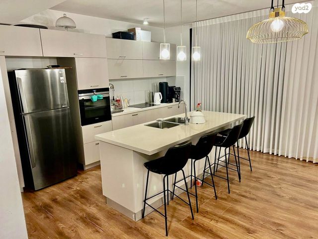 דירת גן, מרכז דרום, רעננה