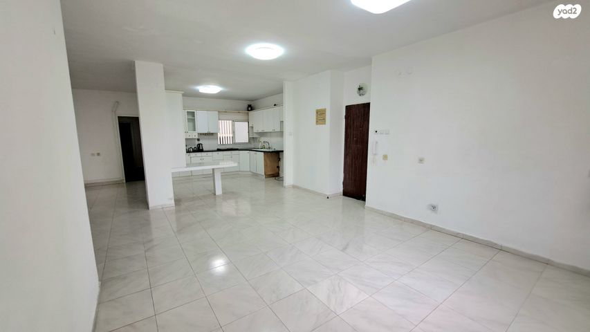 דירה, רמז, מערב ותיק, ראשון לציון