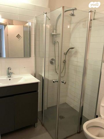 דירה, כיכר היל, תל אביב יפו