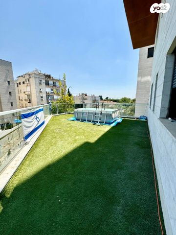 דירת גן, מרכז דרום, רעננה