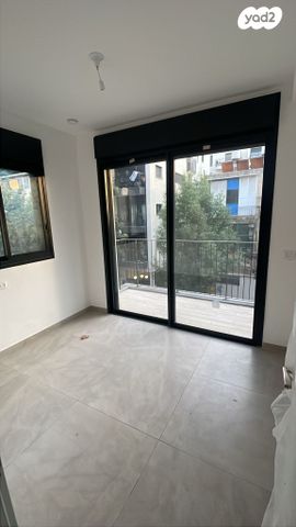 דירה, הרב יצחק ידידיה פרנקל 65, תל אביב יפו