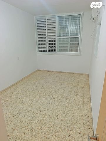 דירה, הרא"ז, א' / צפון מזרח העיר, רחובות