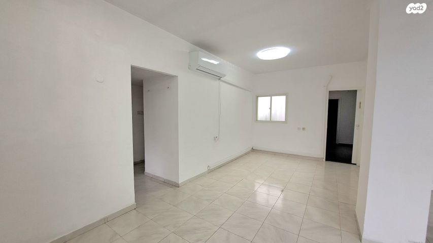 דירה, רמז, מערב ותיק, ראשון לציון